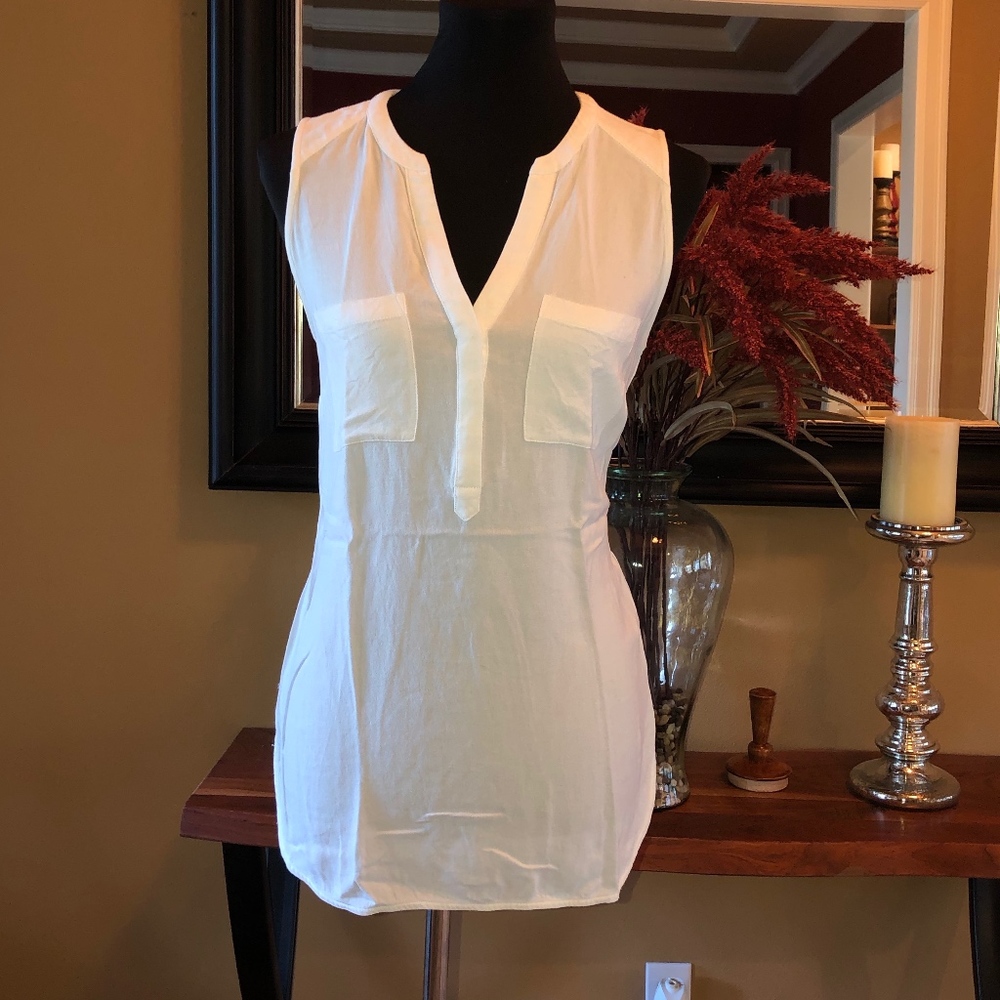 Dalia - Bright White Sleeveless High/Low Blouse